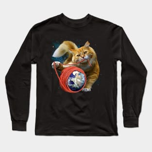 Cute Photographic Kitty Cat Playing Earth Yarn Gift For Cat Lovers Long Sleeve T-Shirt